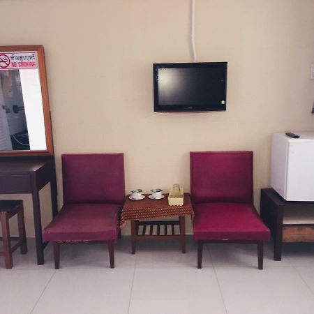 Nett Hotel Lop Buri Buitenkant foto
