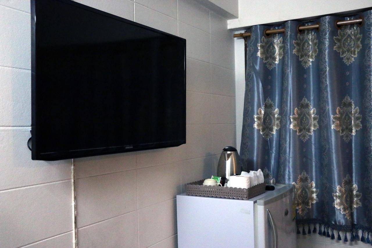 Nett Hotel Lop Buri Buitenkant foto