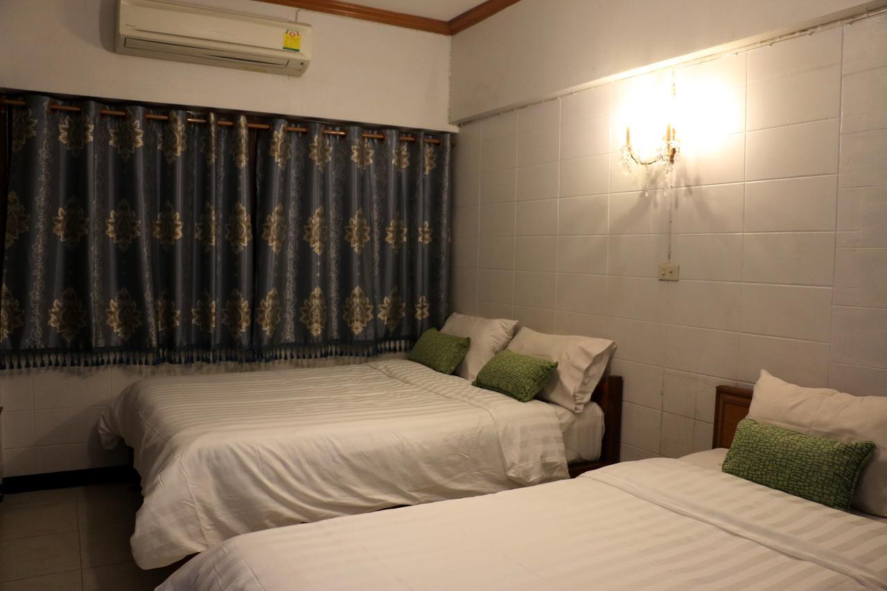 Nett Hotel Lop Buri Buitenkant foto