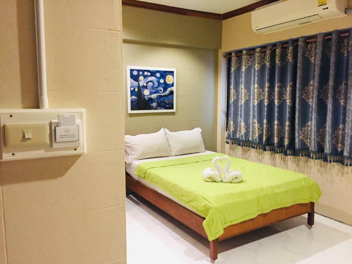 Nett Hotel Lop Buri Buitenkant foto