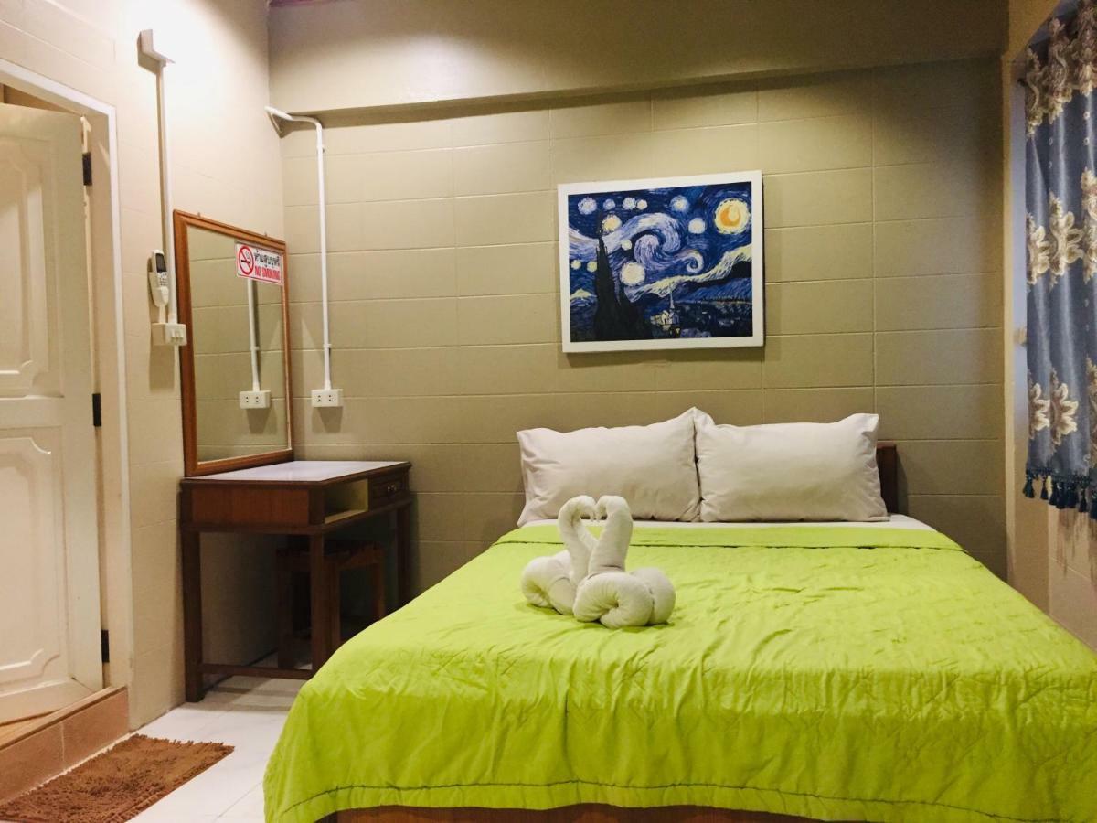 Nett Hotel Lop Buri Buitenkant foto